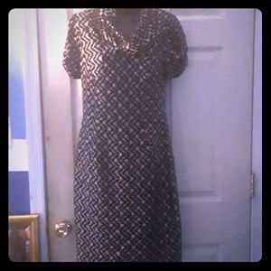 Short sleeve body hugging women's dress